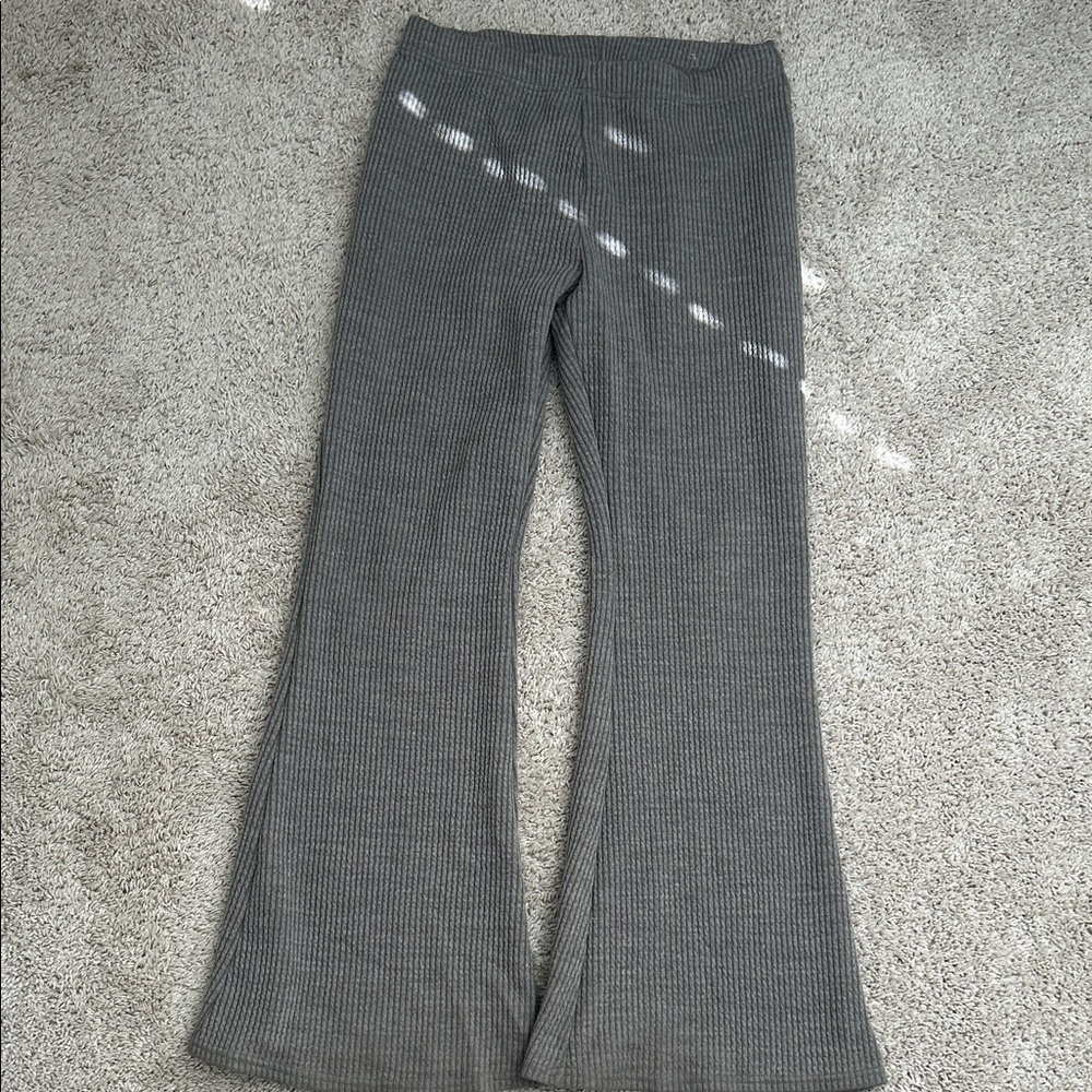 American Eagle Outfitters Gray Ribbed Flare Leggings